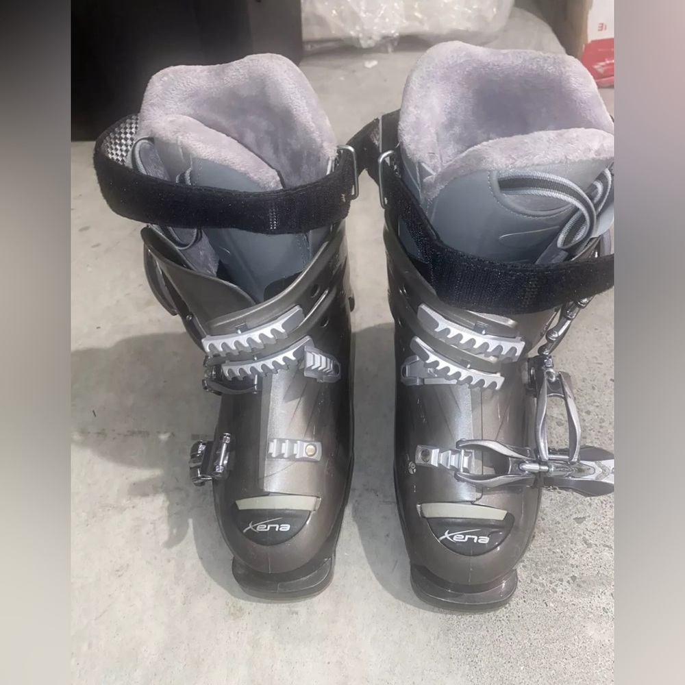 Rossignol Xena Women's Ski Boots Size 22 Gray Blue Stars Design